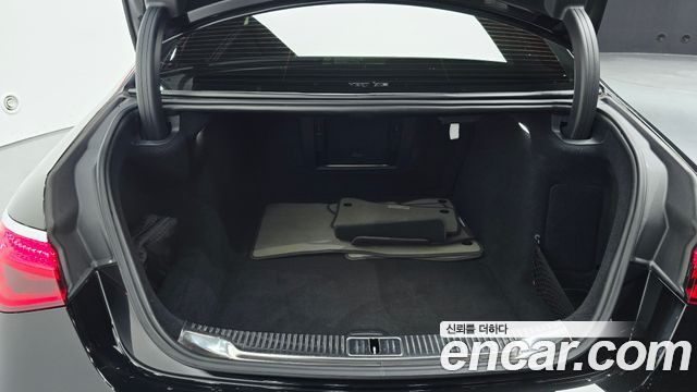 Mercedes-Benz S-Class 2022 — photo 24