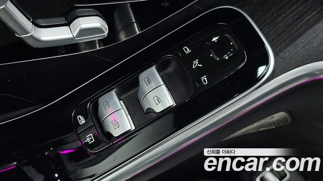 Mercedes-Benz S-Class 2022 — photo 26