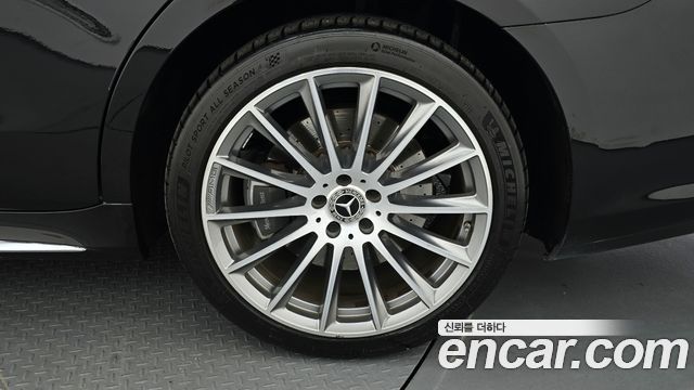 Mercedes-Benz S-Class 2022 — photo 7