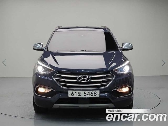 Hyundai Santafe 2018 — photo 1