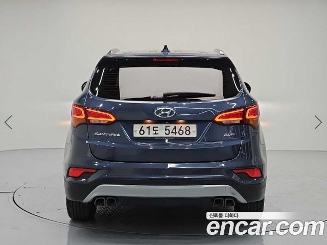 Hyundai Santafe 2018 — photo 3