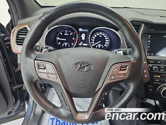Hyundai Santafe 2018 — photo 9