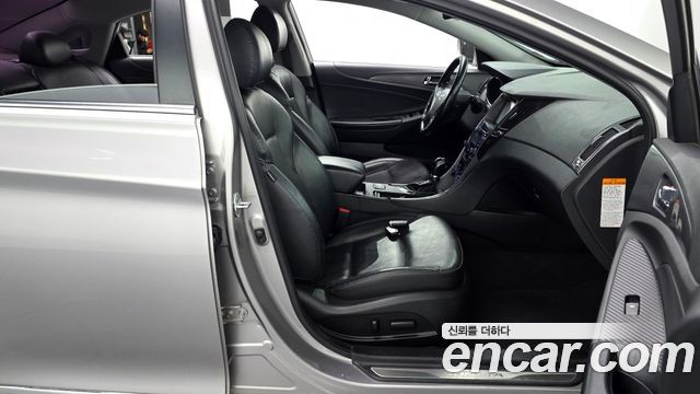 Hyundai Sonata 2014 — photo 16
