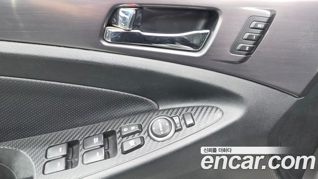 Hyundai Sonata 2014 — photo 27