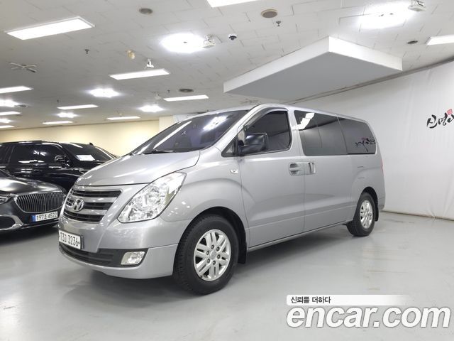 Hyundai Starex 2017 — photo 2