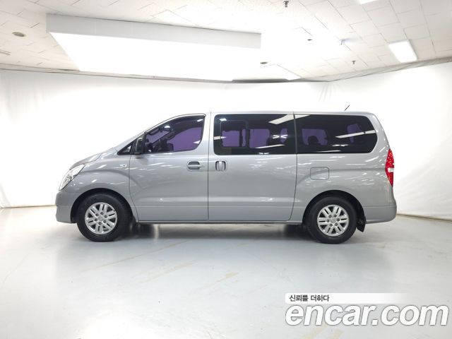 Hyundai Starex 2017 — photo 3
