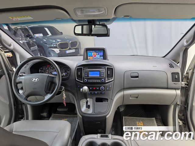 Hyundai Starex 2017 — photo 6