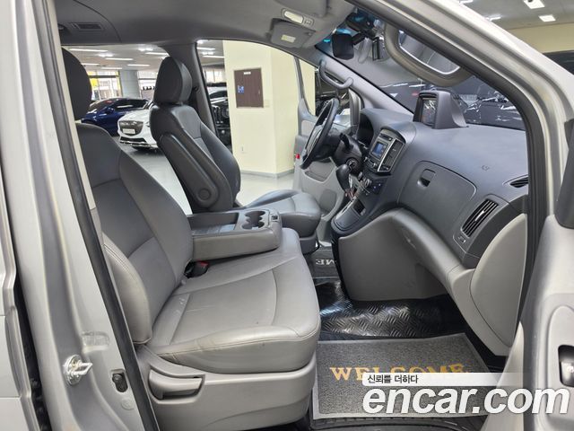 Hyundai Starex 2017 — photo 7