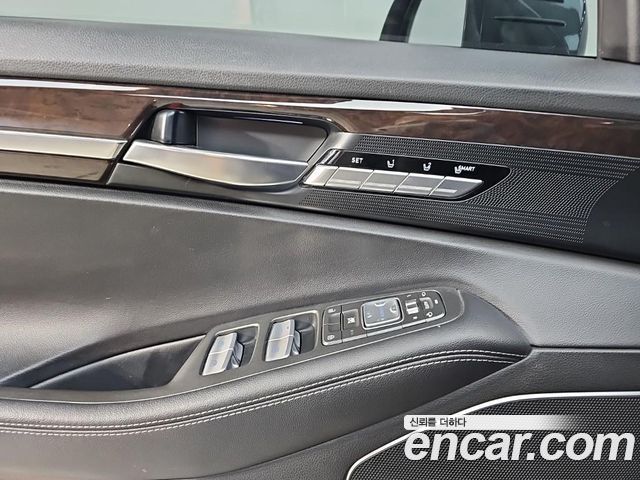 Genesis EQ900 2018 — photo 12
