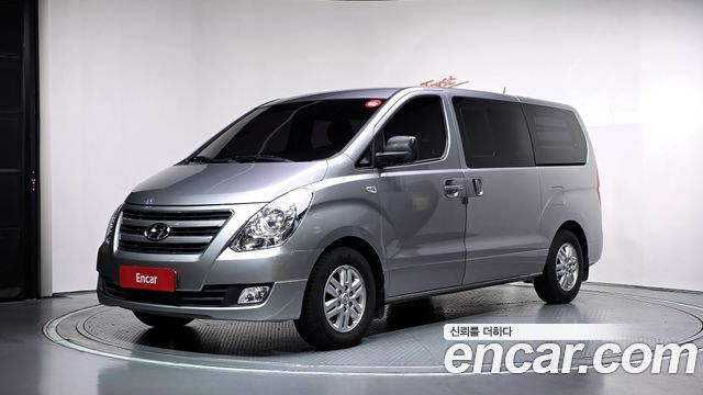 Hyundai Starex 2018 — photo 1