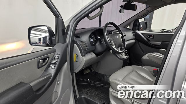 Hyundai Starex 2018 — photo 10