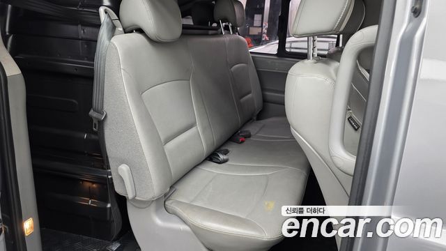 Hyundai Starex 2018 — photo 12
