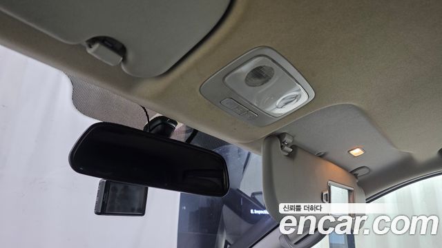 Hyundai Starex 2018 — photo 17