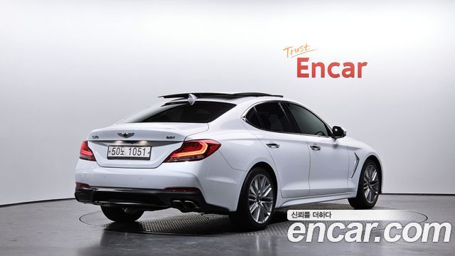 Genesis G70 2019 — photo 2