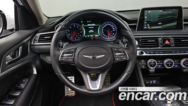 Genesis G70 2019 — photo 18