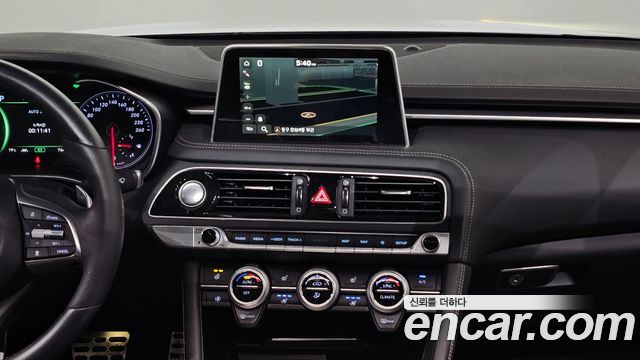 Genesis G70 2019 — photo 20
