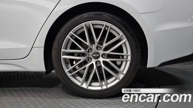 Genesis G70 2019 — photo 7