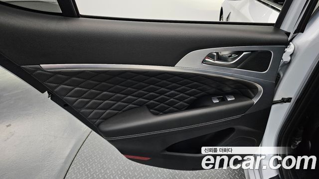 Genesis G70 2019 — photo 15