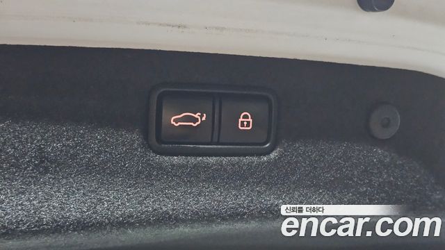 Genesis G70 2019 — photo 34