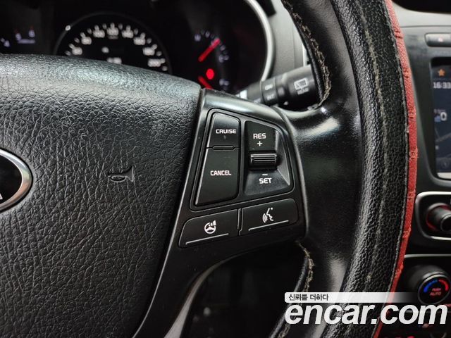 Kia Sorento 2013 — photo 16
