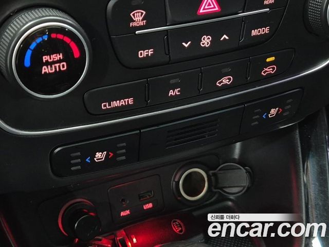 Kia Sorento 2013 — photo 18