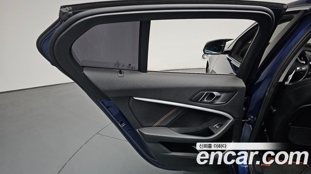 BMW 1-Series 2021 — photo 15