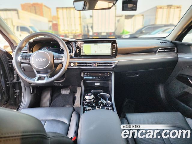 Kia K5 2023 — photo 9