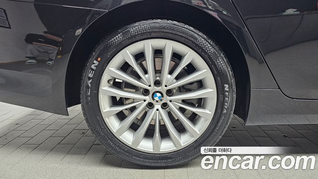 BMW 5-Series 2023 — photo 5
