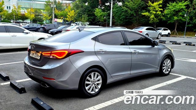 Hyundai AVANTE 2015 — photo 4