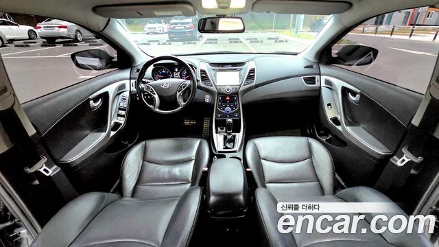 Hyundai AVANTE 2015 — photo 8