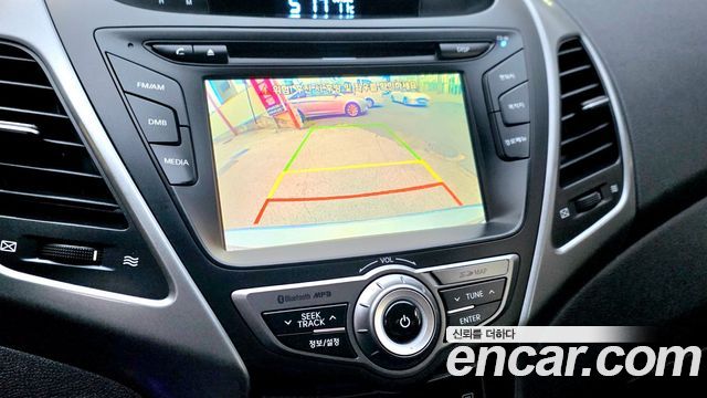 Hyundai AVANTE 2015 — photo 16