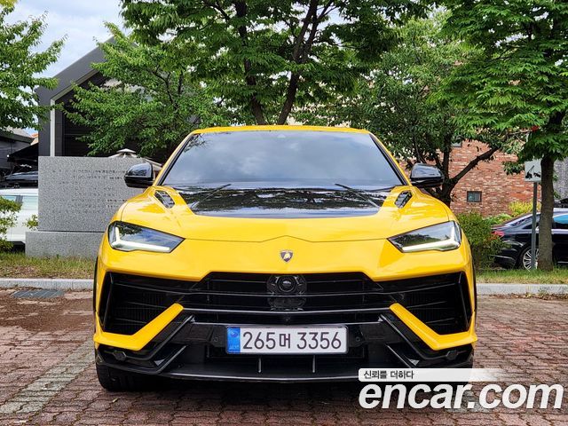 Lamborghini Urus 2024 — photo 2