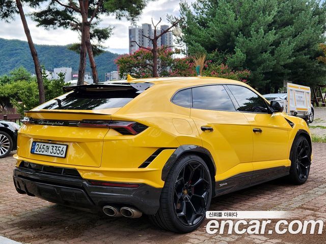 Lamborghini Urus 2024 — photo 6