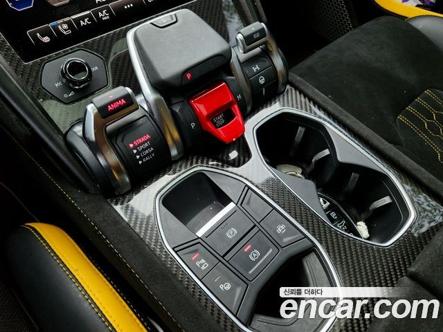 Lamborghini Urus 2024 — photo 12