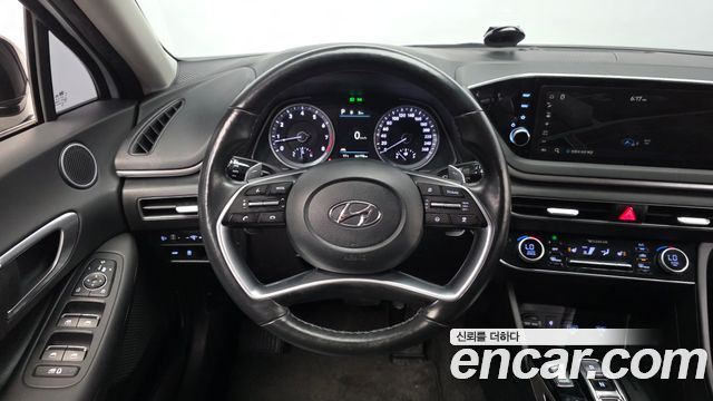 Hyundai Sonata 2022 — photo 19