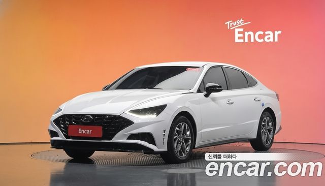 Hyundai Sonata 2022 — photo 1