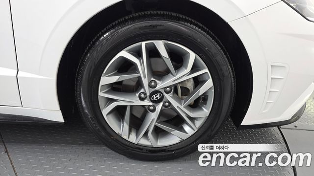 Hyundai Sonata 2022 — photo 7