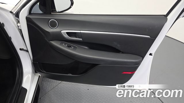 Hyundai Sonata 2022 — photo 14