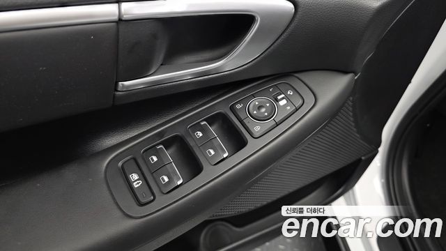 Hyundai Sonata 2022 — photo 30