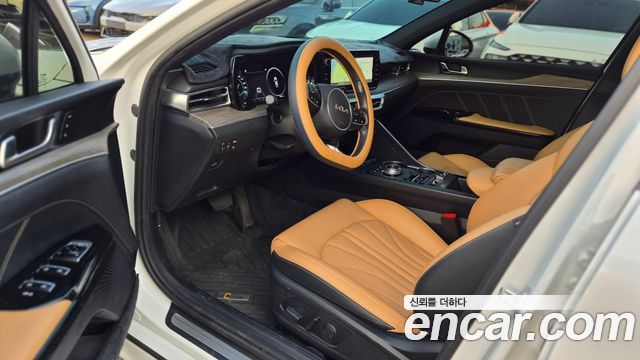 Kia K5 2023 — photo 3