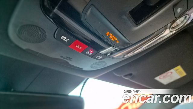 Kia K5 2023 — photo 10