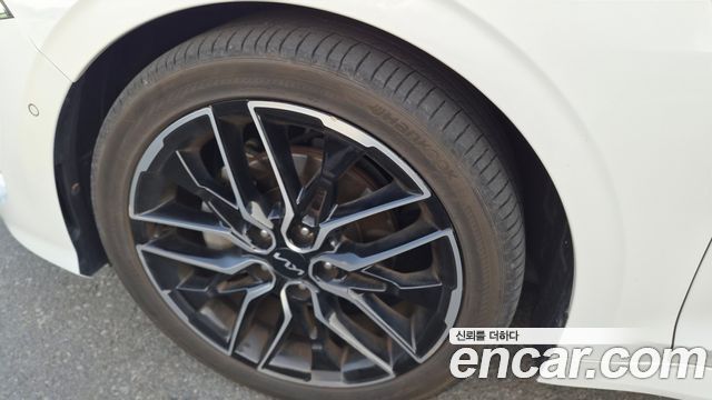 Kia K5 2023 — photo 16