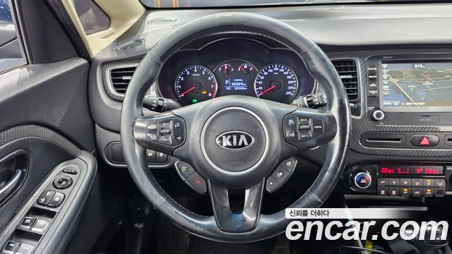 Kia Carens 2017 — photo 19