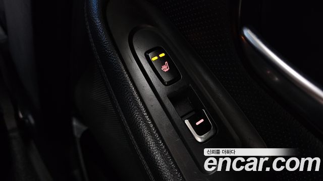 Kia Carens 2017 — photo 24