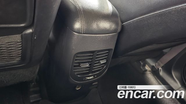 Kia Carens 2017 — photo 25