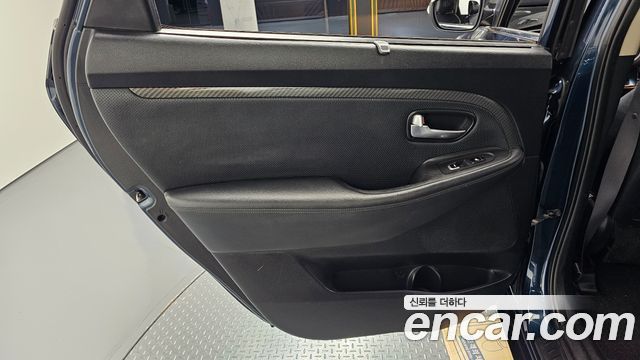 Kia Carens 2017 — photo 15