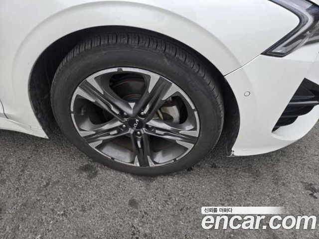 Kia K5 2023 — photo 4