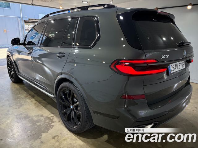 BMW X7 2026 — photo 3