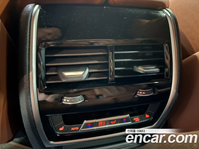 BMW X7 2026 — photo 10