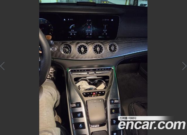 Mercedes-Benz AMG GT 2023 — photo 11